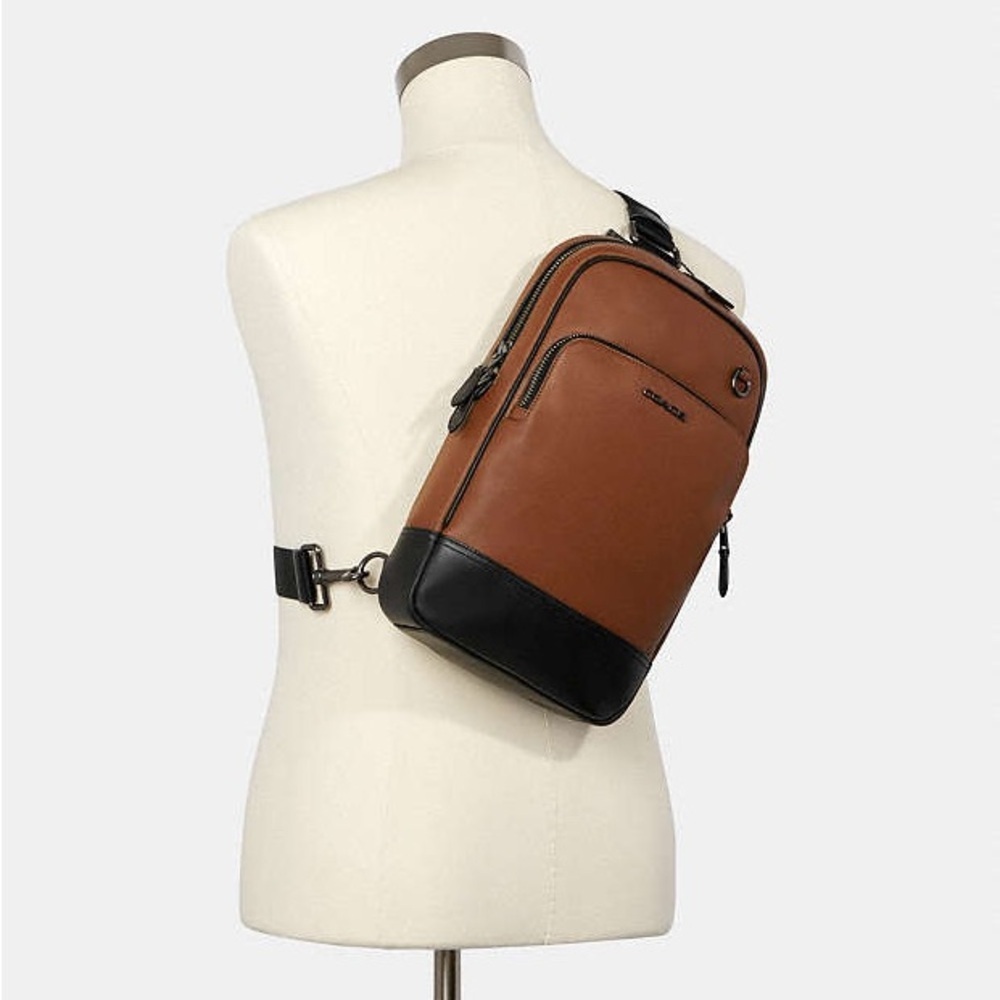 COACH Graham Pack crossbody bag. Brown and Black Leather. EUC. - Picture 2 of 10